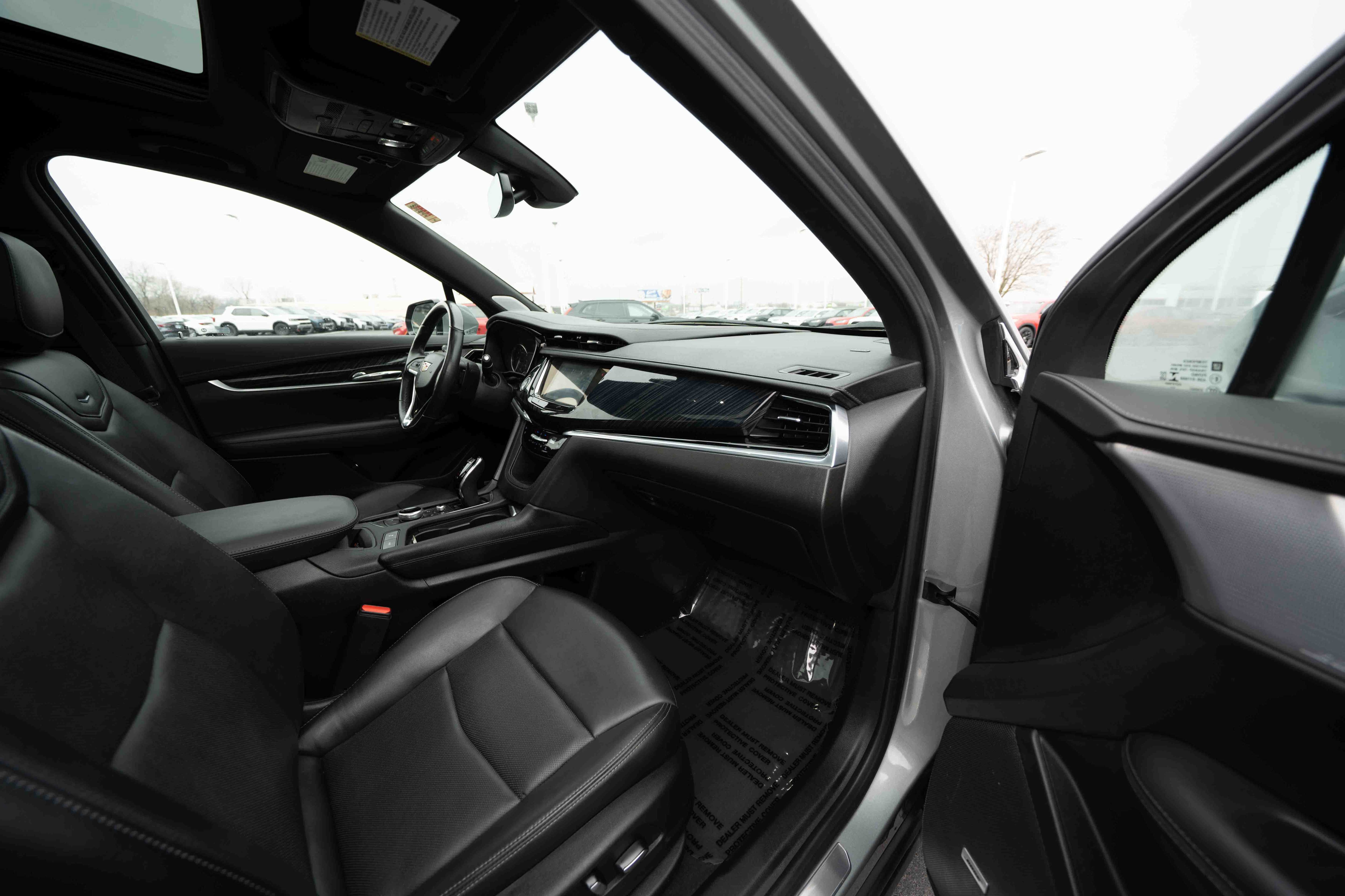 Used 2023 Cadillac XT6 Premium Luxury image 26