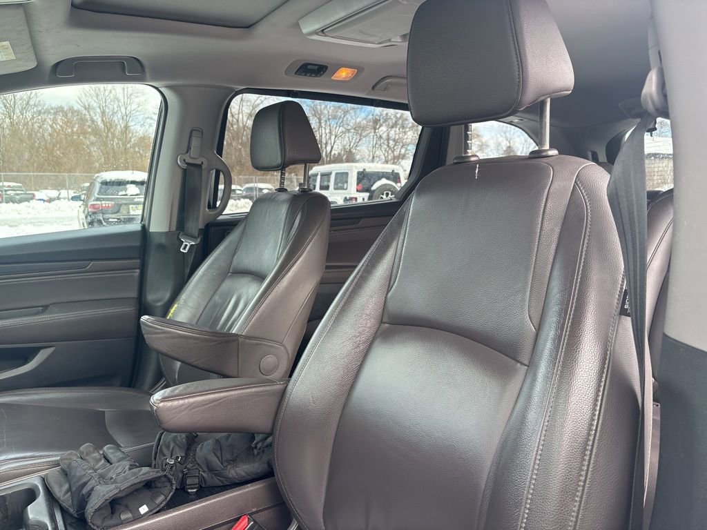 Used 2018 Honda Odyssey Touring image 19