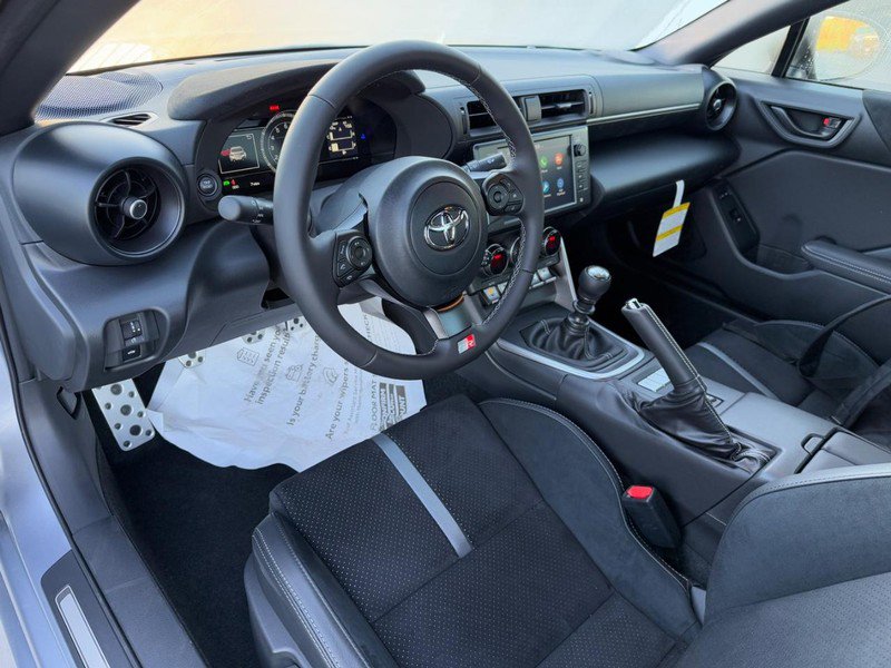 New 2025 Toyota GR86 Premium image 9