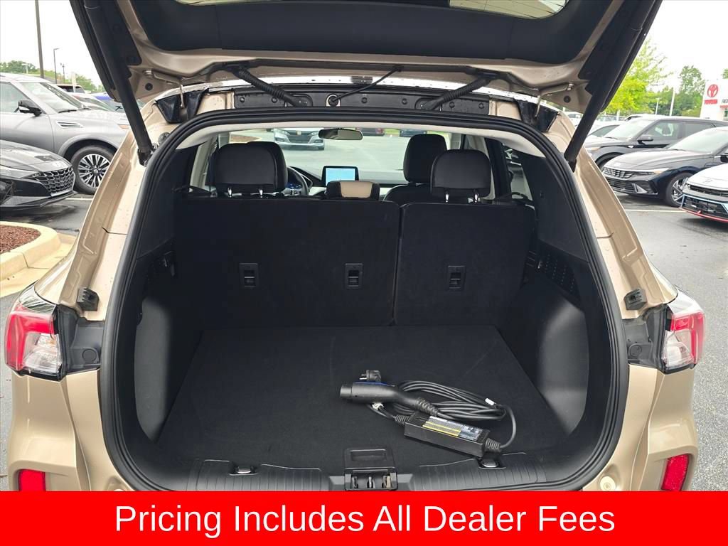 Used 2021 Ford Escape SEL w/ Technology Package FWD image 12