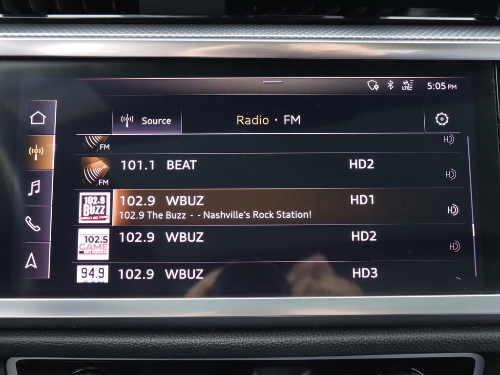 Used 2021 Audi Q3 2.0T Premium Plus w/ Premium Plus Package image 25