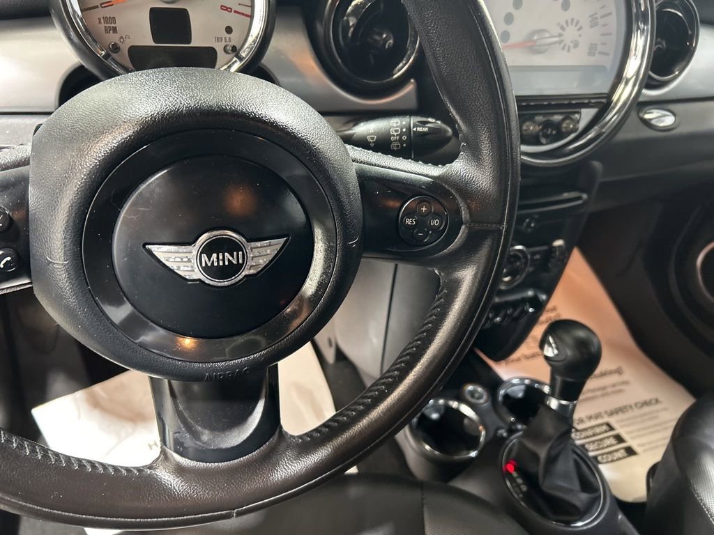 Used 2011 MINI Cooper Hardtop image 23