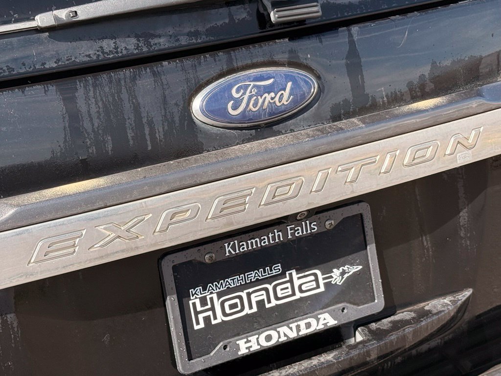 Used 2016 Ford Expedition EL XLT w/ Equipment Group 202A AWD/4WD image 9