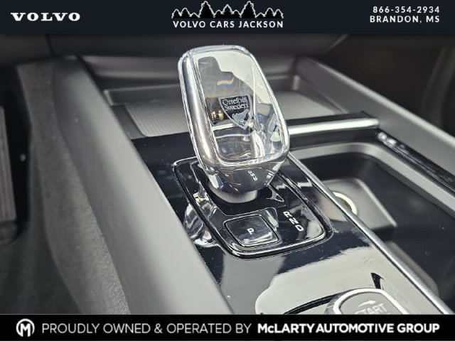 New 2026 Volvo XC60 B5 Plus w/ Protection Package Premier AWD/4WD image 21