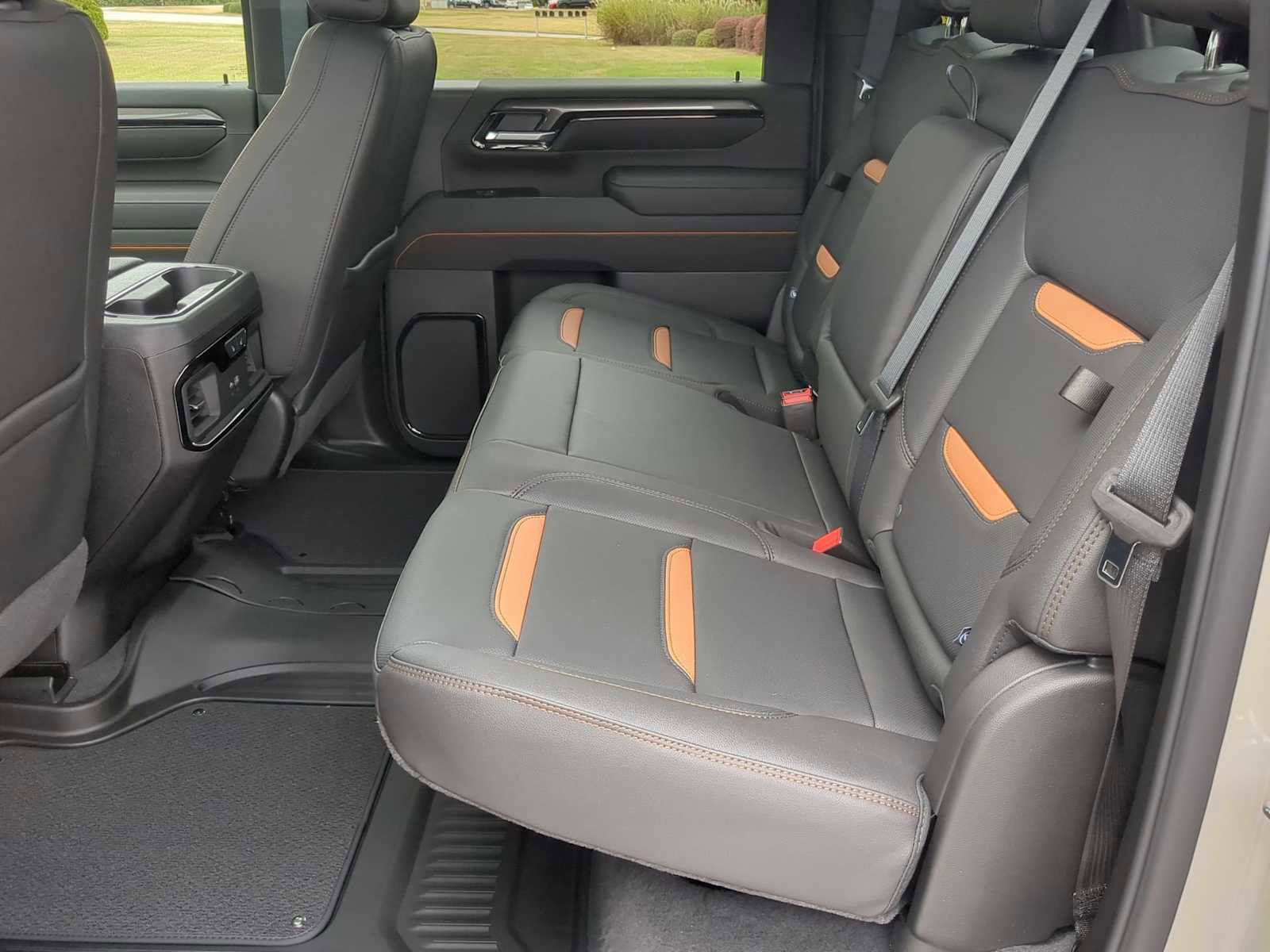New 2026 GMC Sierra 2500 AT4 w/ AT4 Premium Plus Package image 24