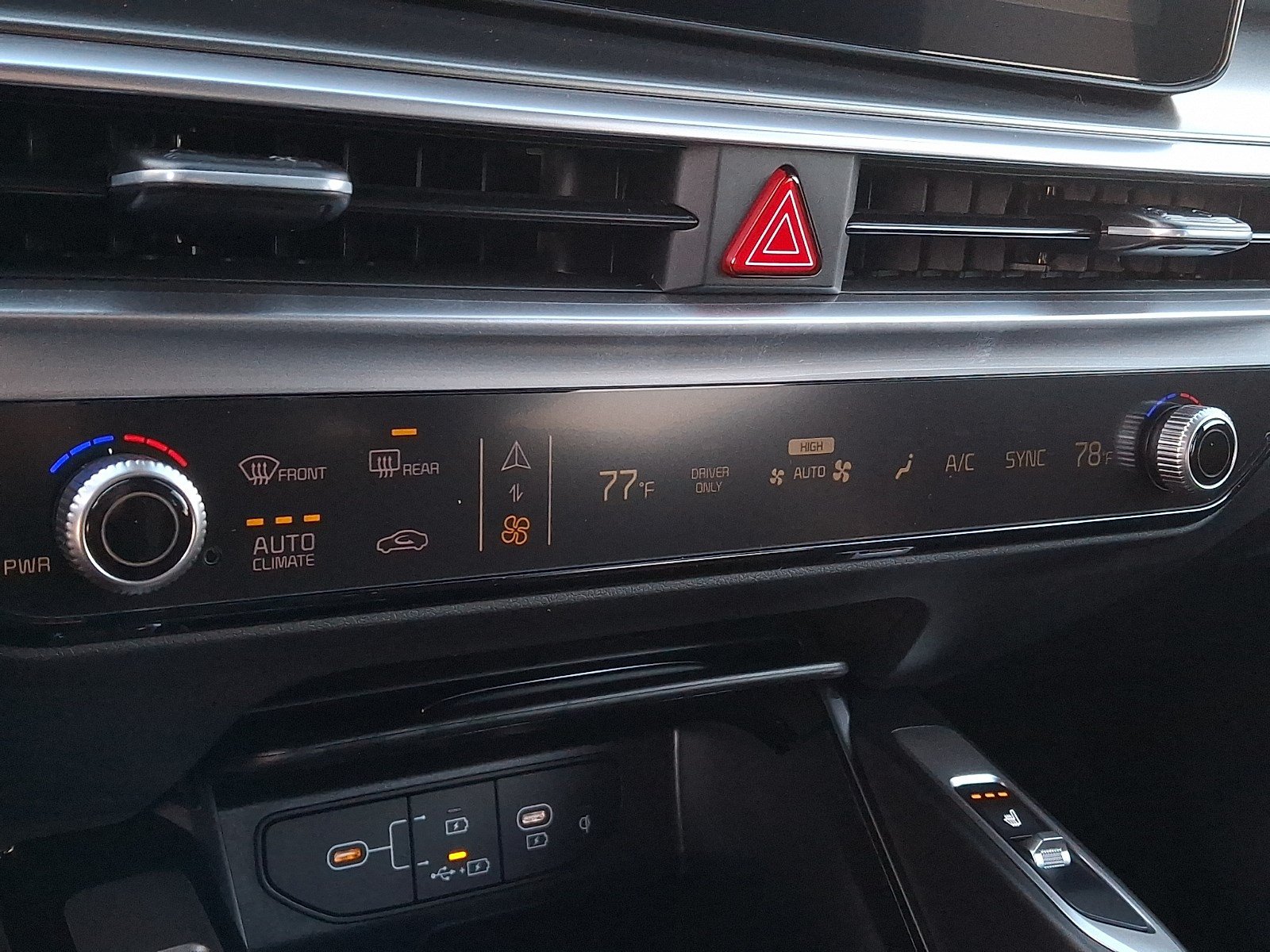 New 2025 Kia Sorento EX AWD/4WD image 8