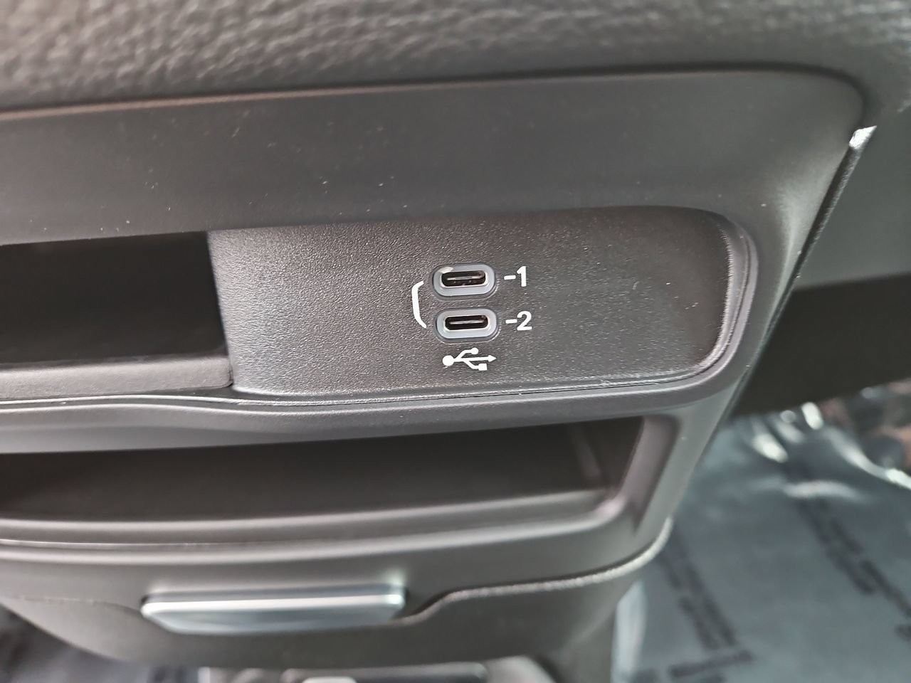 New 2026 Chrysler Pacifica Select w/ S Appearance Package FWD image 27