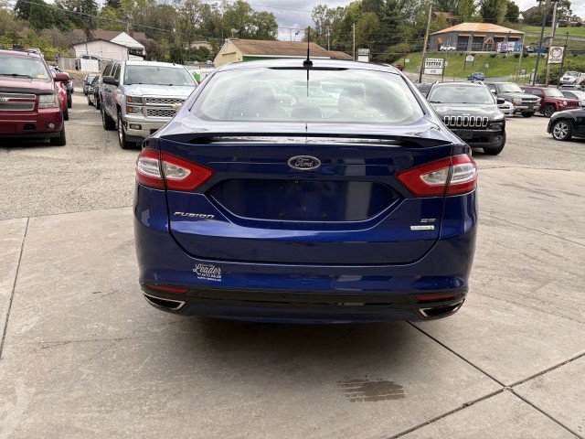 Used 2015 Ford Fusion SE w/ Equipment Group 201A image 4