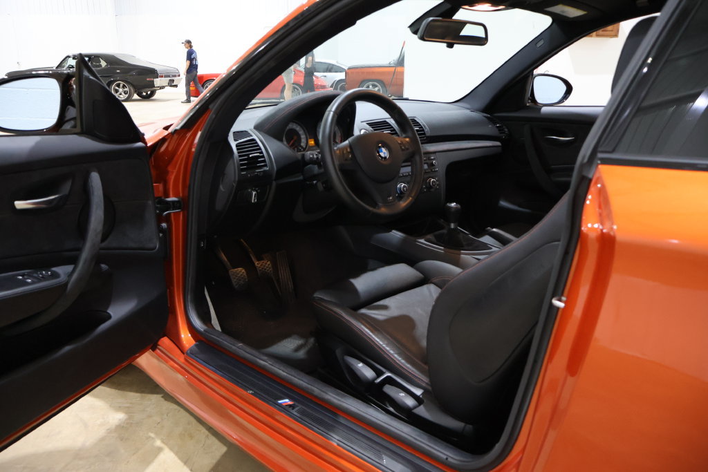 Used 2011 BMW 1 Series M RWD image 23