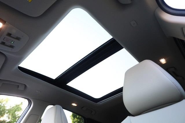 Certified 2025 Nissan Murano SL AWD/4WD image 9