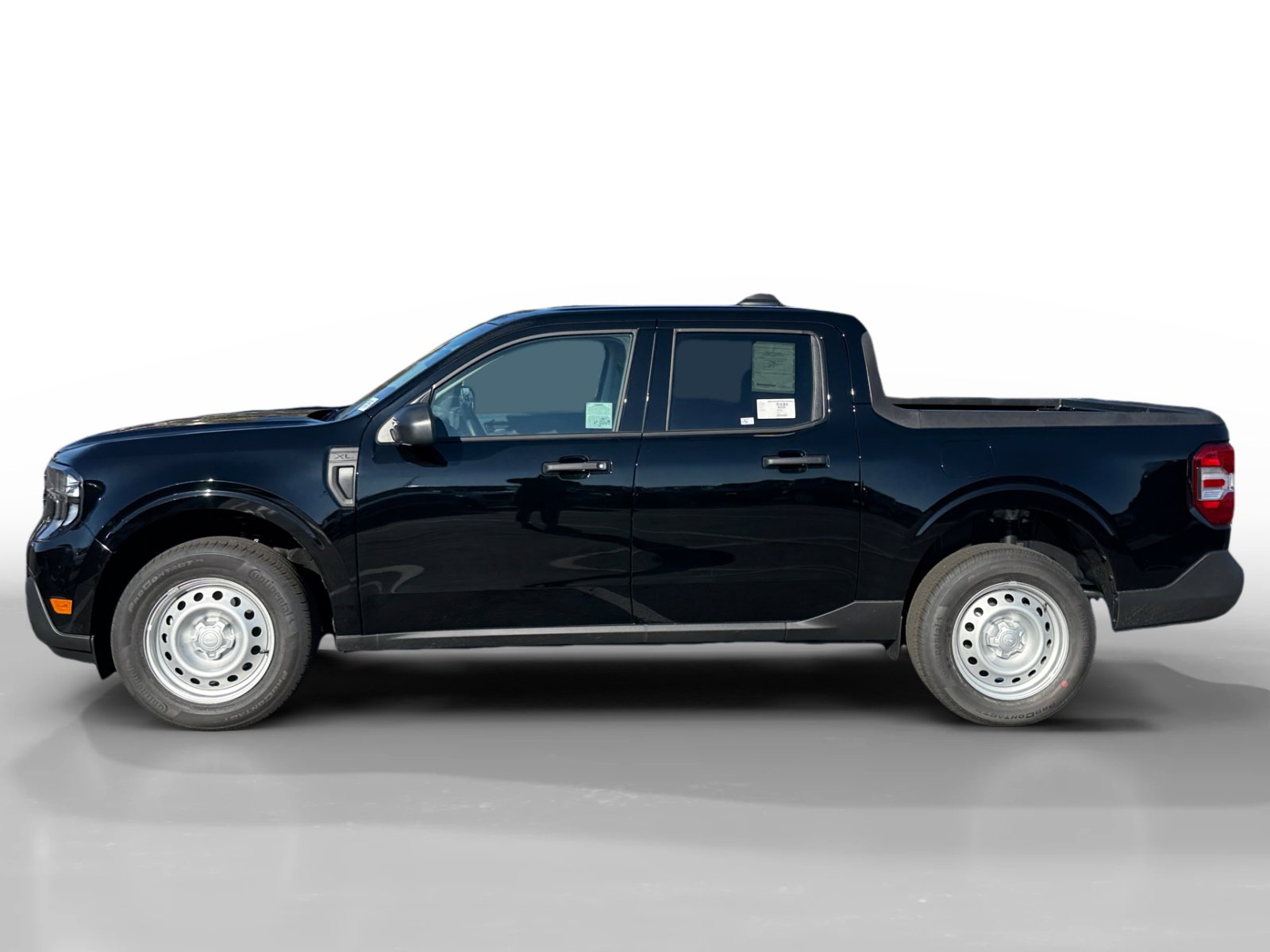 New 2025 Ford Maverick XL image 2