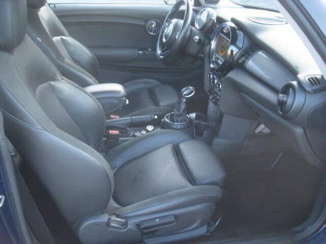 Used 2015 MINI Cooper 2-Door Hardtop FWD image 16