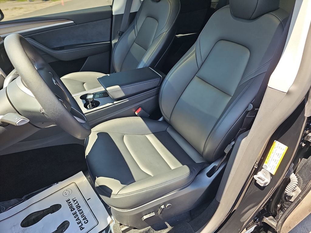 Used 2023 Tesla Model Y Long Range image 19