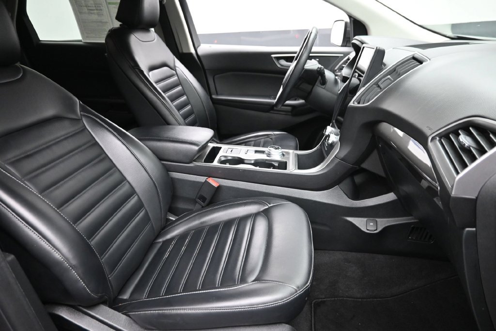 Used 2024 Ford Edge SEL AWD/4WD image 9