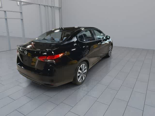 Used 2020 Nissan Versa SR FWD image 8