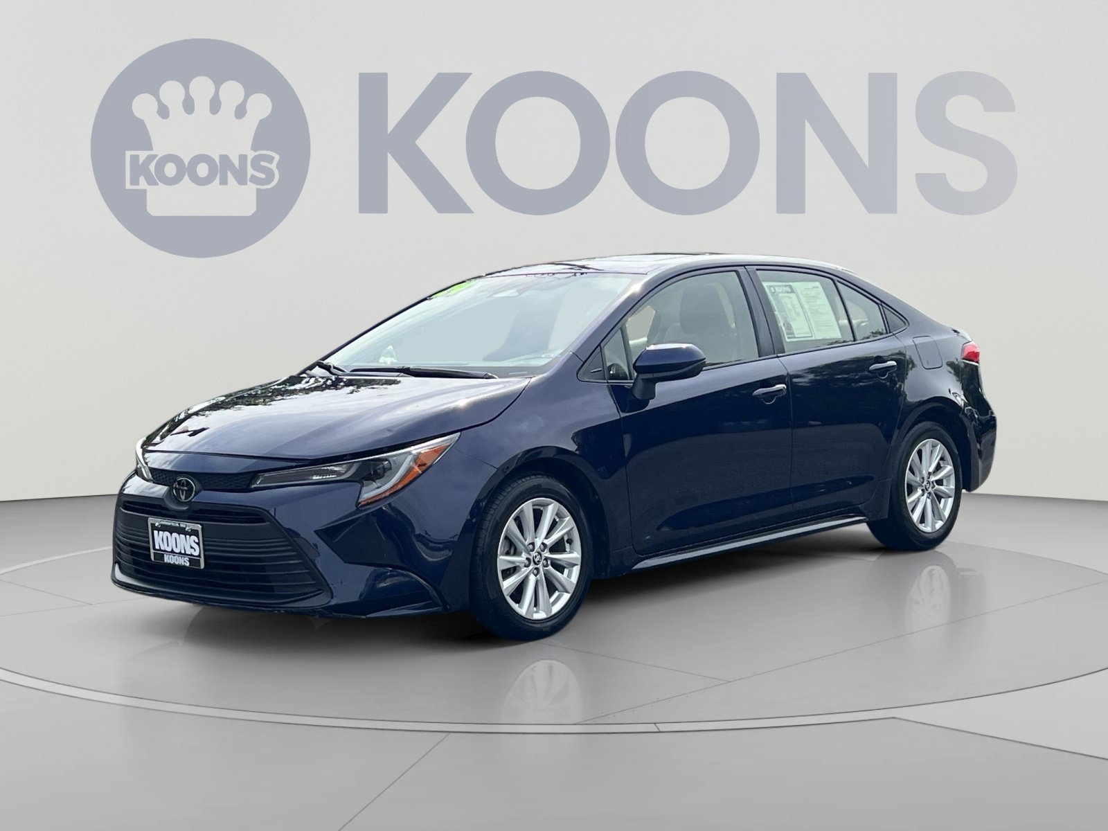 Used 2024 Toyota Corolla LE FWD image 4