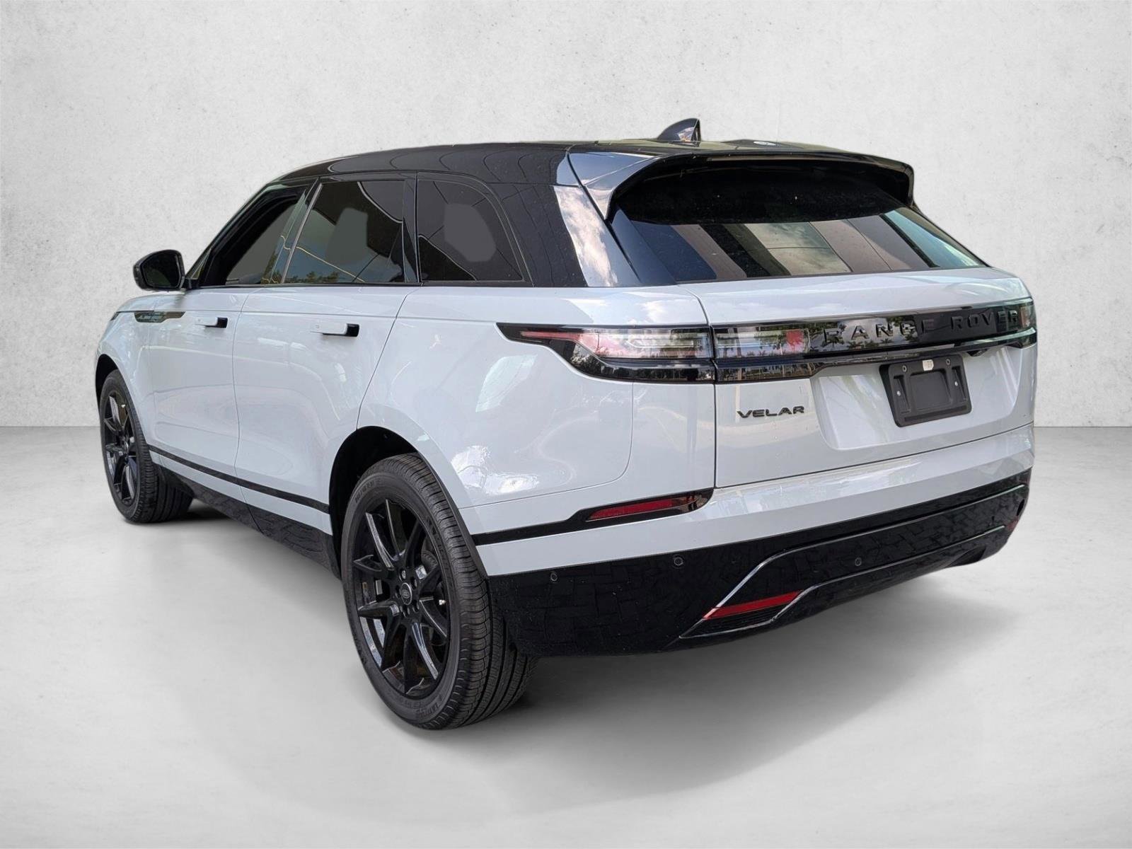 Used 2026 Land Rover Range Rover Velar Dynamic SE AWD/4WD image 7