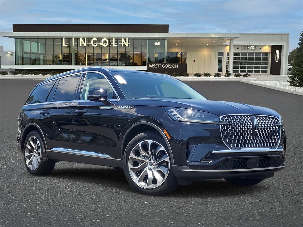 New 2025 Lincoln Aviator 2WD