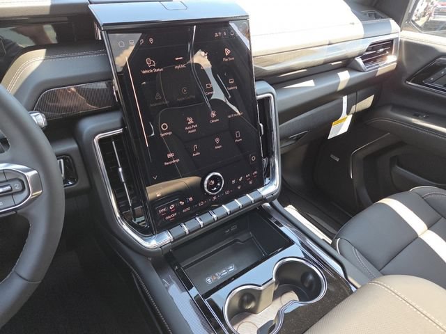 New 2026 GMC Yukon Elevation w/ Elevation Premium Package AWD/4WD image 42