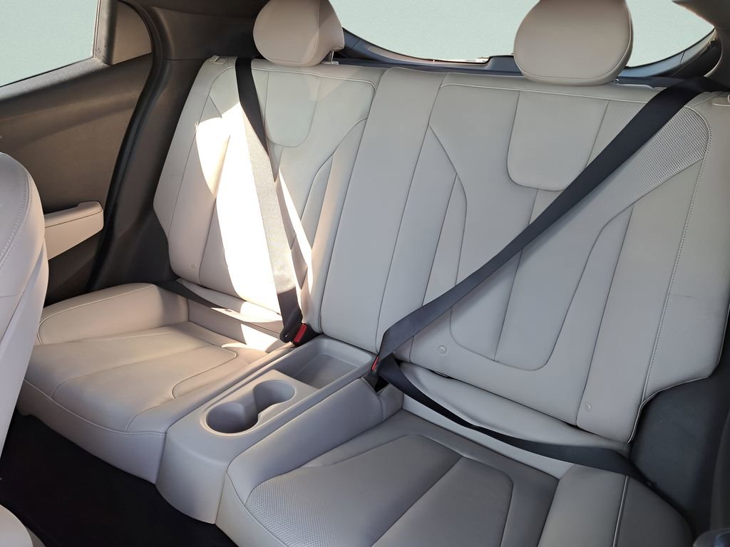 Used 2020 Hyundai Veloster Turbo Ultimate image 10