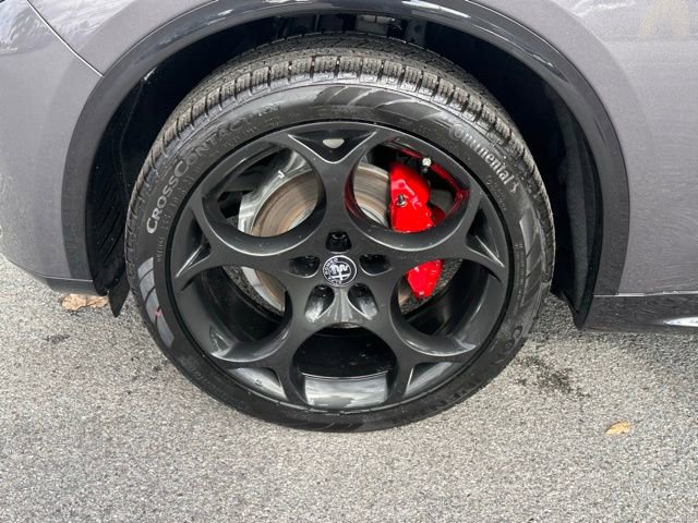 New 2025 Alfa Romeo Stelvio Sprint w/ Veloce Package AWD/4WD image 22