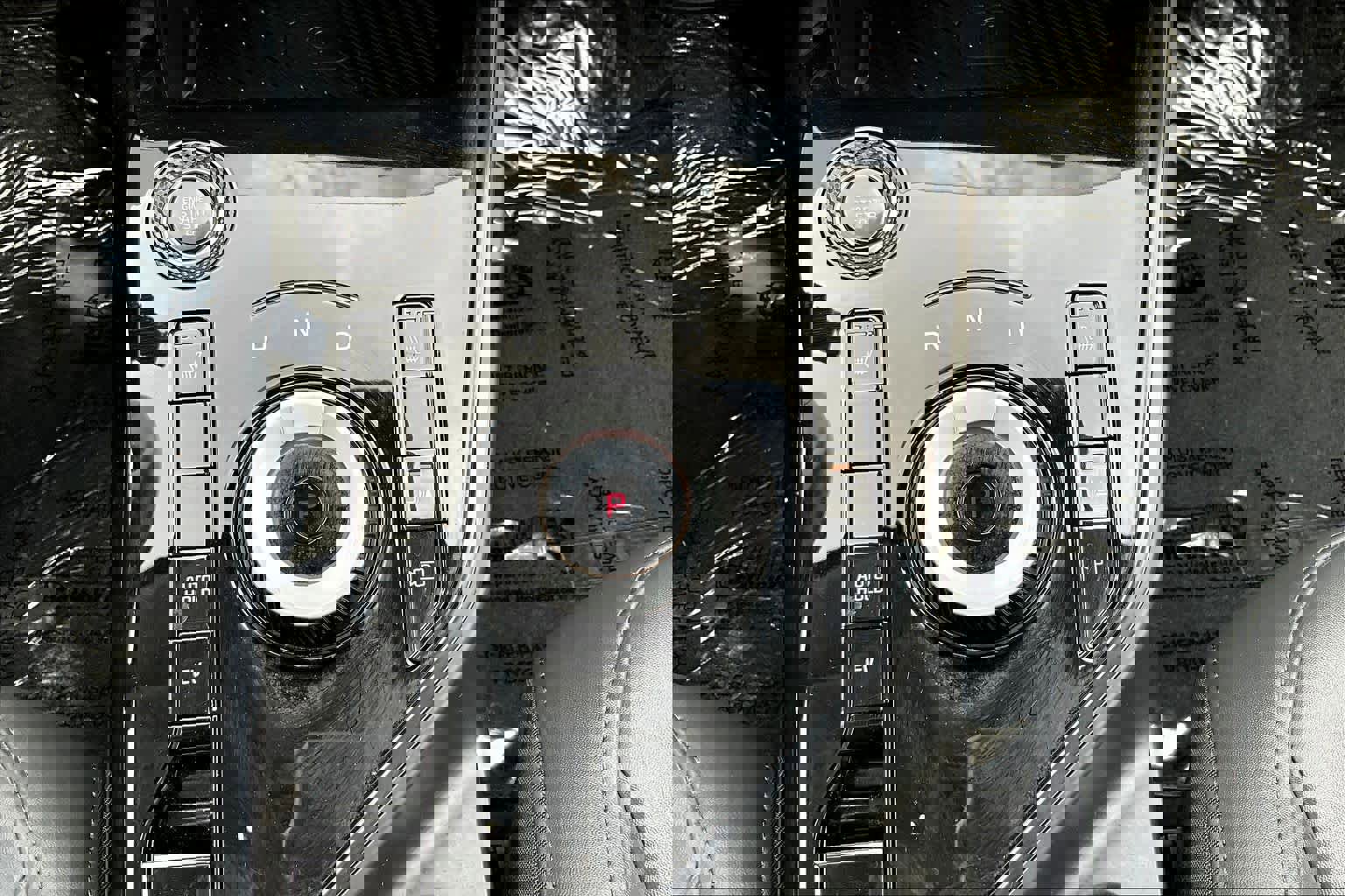 Used 2023 Kia Niro EX image 33