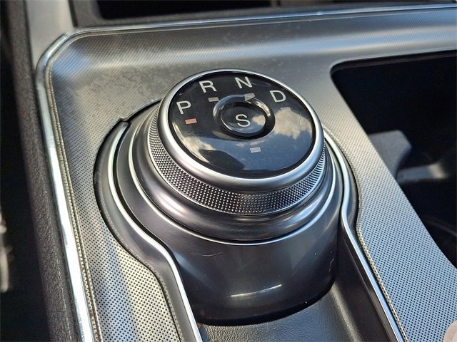 Used 2022 Ford Edge Titanium image 9