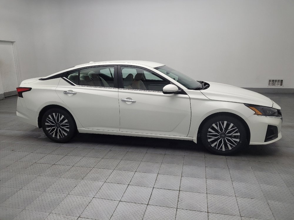 Used 2023 Nissan Altima 2.5 SV image 11