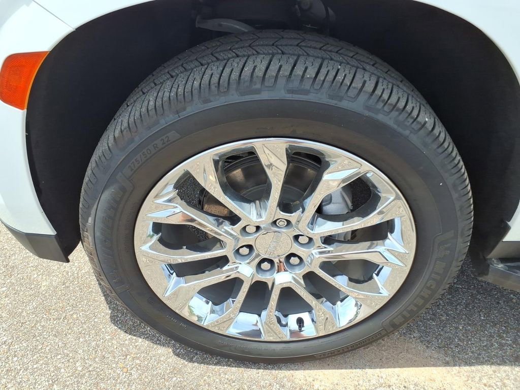 Used 2022 GMC Yukon XL Denali AWD/4WD image 9