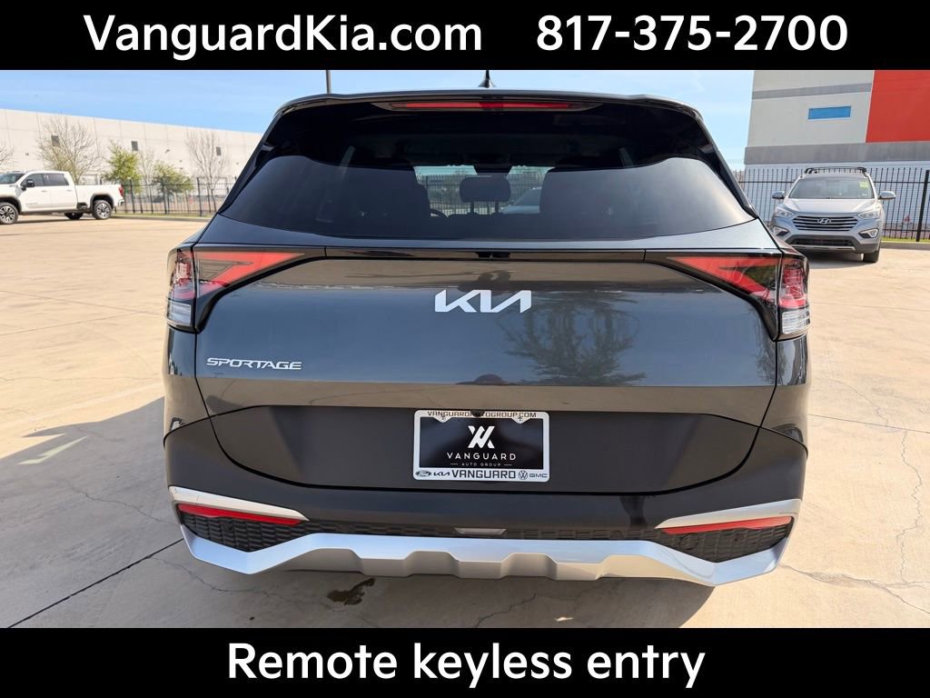Certified 2024 Kia Sportage LX image 3
