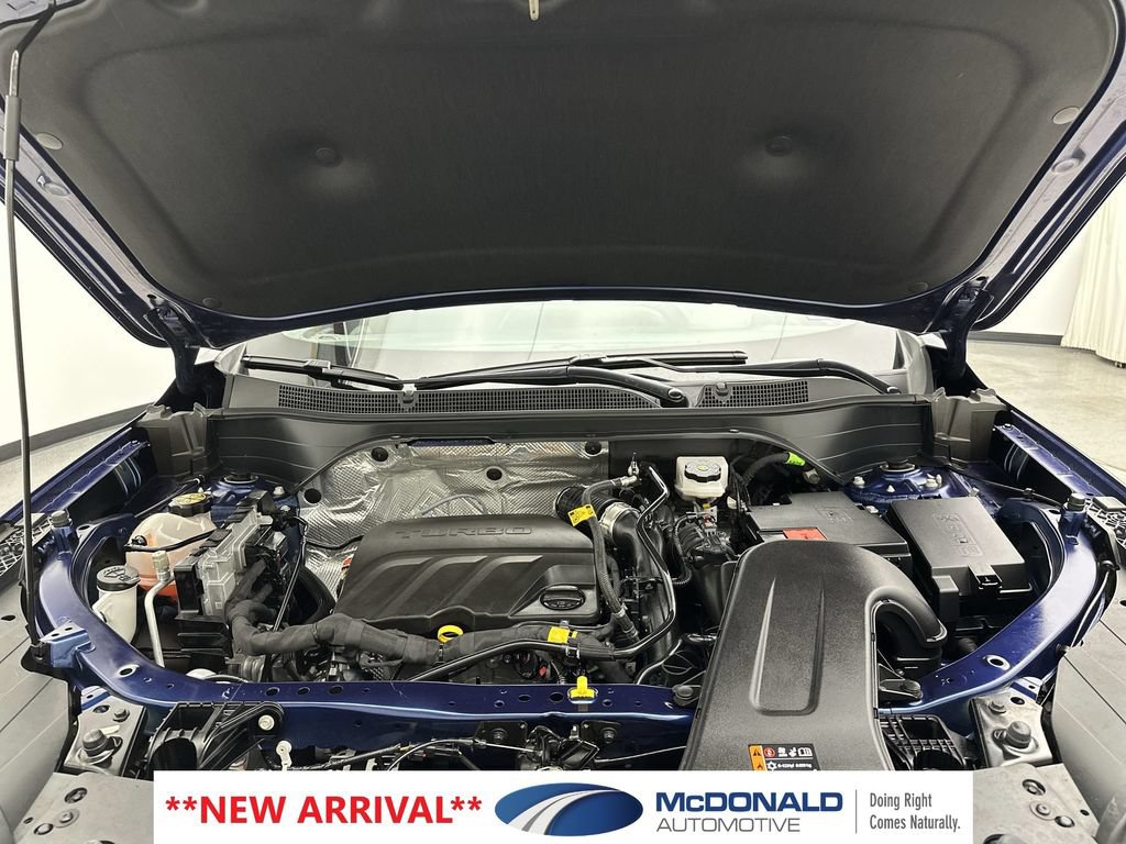 Used 2024 Chevrolet Trax LT w/ Driver Confidence Package FWD image 24