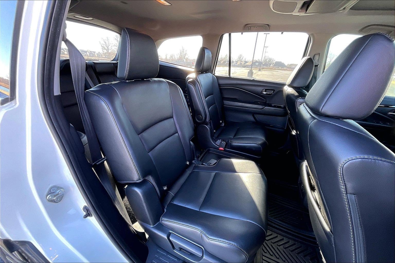 Used 2019 Honda Pilot Touring image 17