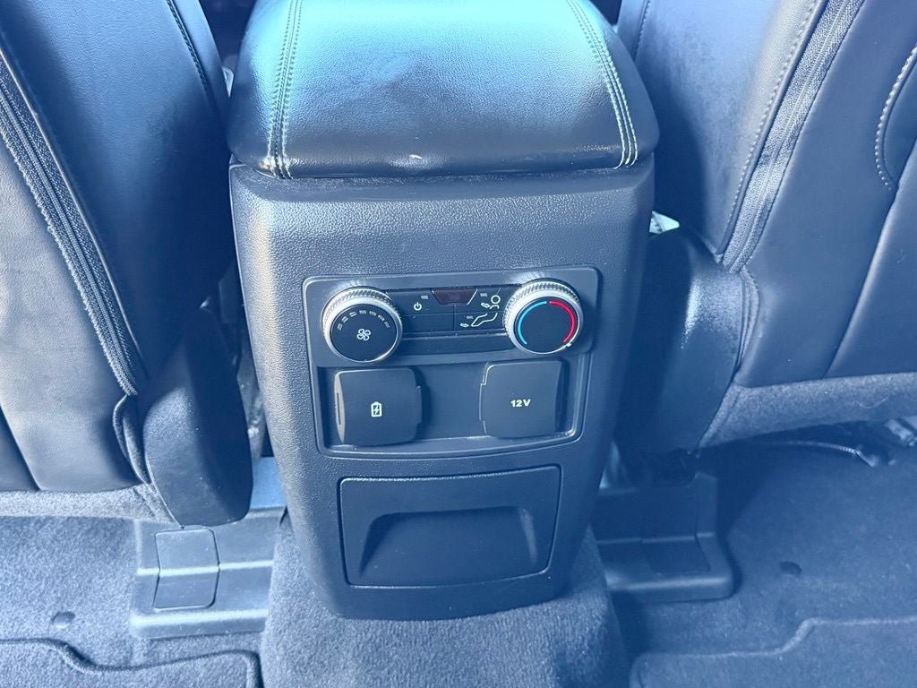 Used 2023 Ford Explorer XLT w/ Equipment Group 202A RWD image 16