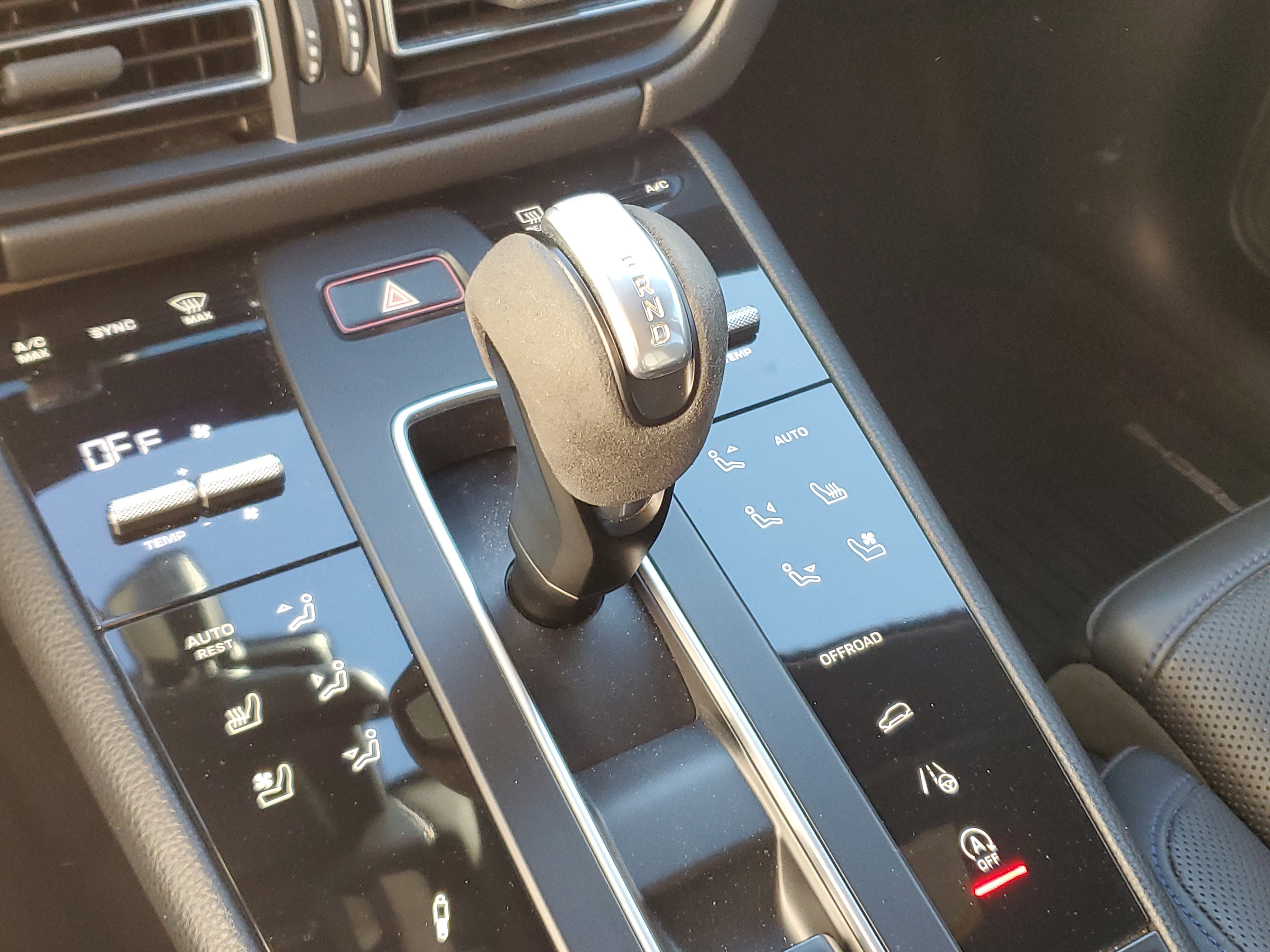 Used 2022 Porsche Macan S image 35