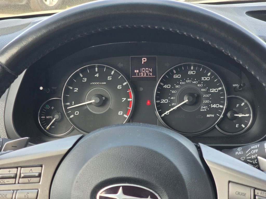 Used 2011 Subaru Outback 2.5i Limited AWD/4WD image 21