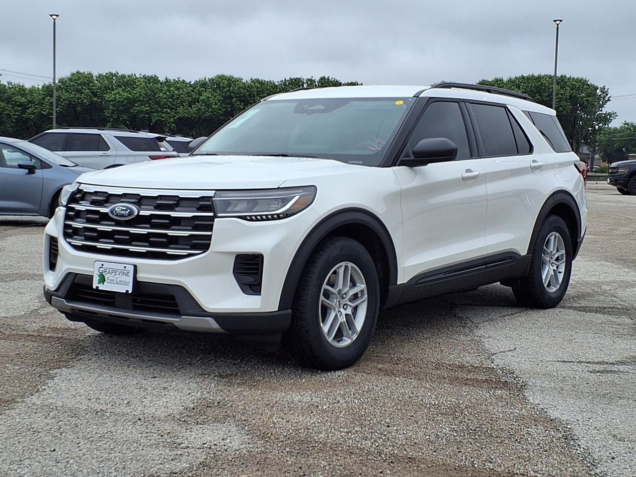 New 2026 Ford Explorer Active RWD image 1