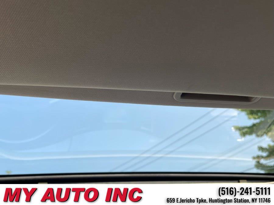 Used 2010 Jeep Grand Cherokee Laredo image 15