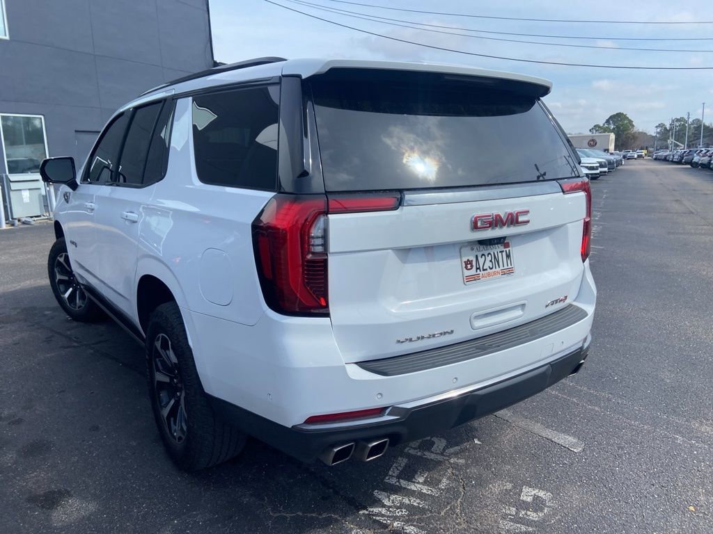 Used 2025 GMC Yukon AT4 w/ AT4 Premium Package image 8