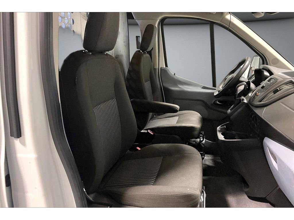 Used 2019 Ford Transit 250 130 Low Roof w/ Exterior Upgrade Package image 7