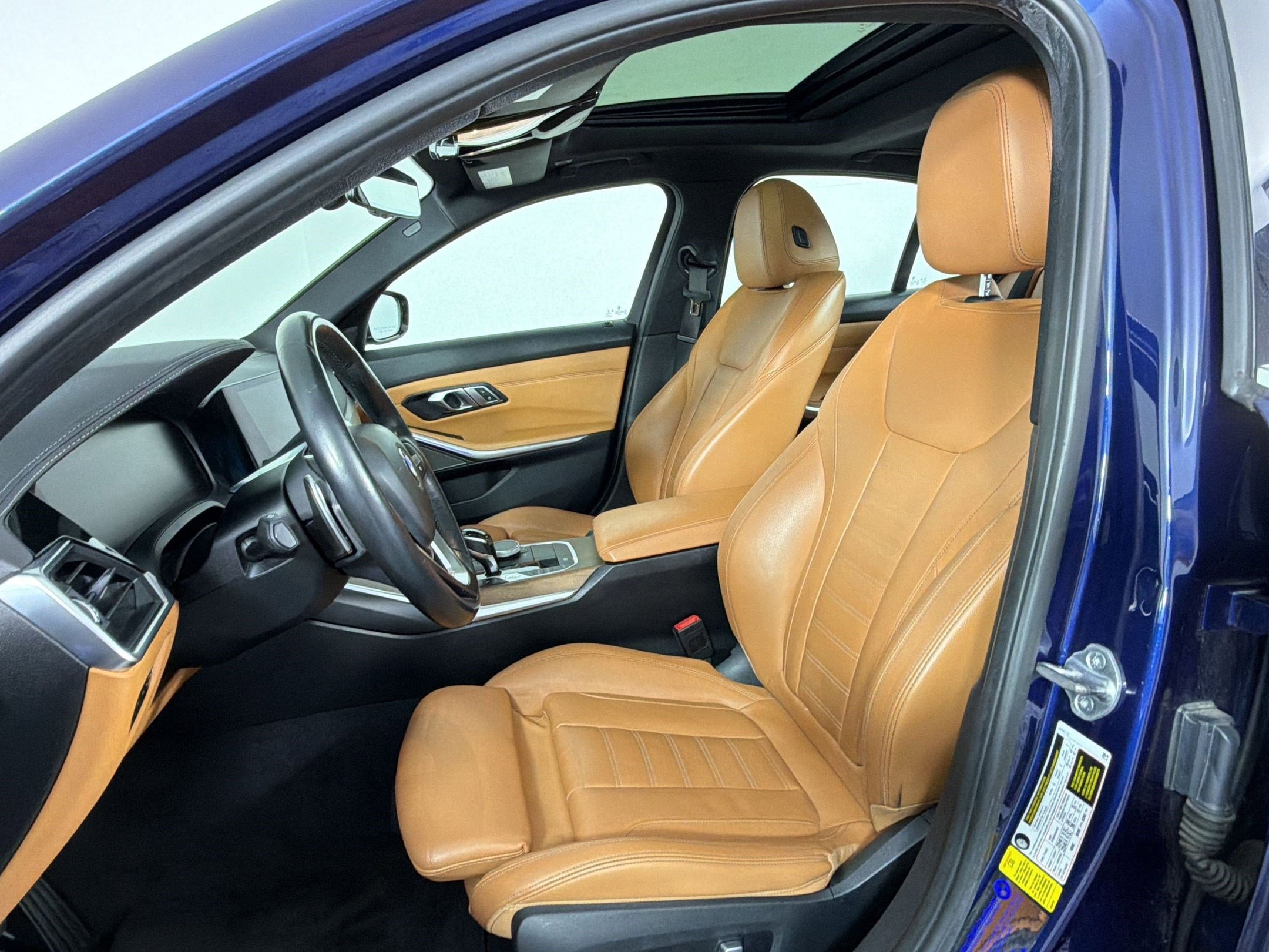 Used 2019 BMW 330i Sedan w/ Premium Package RWD image 5
