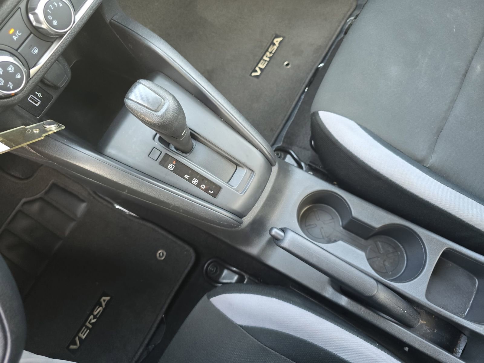 Used 2025 Nissan Versa S w/ S Plus Package image 28