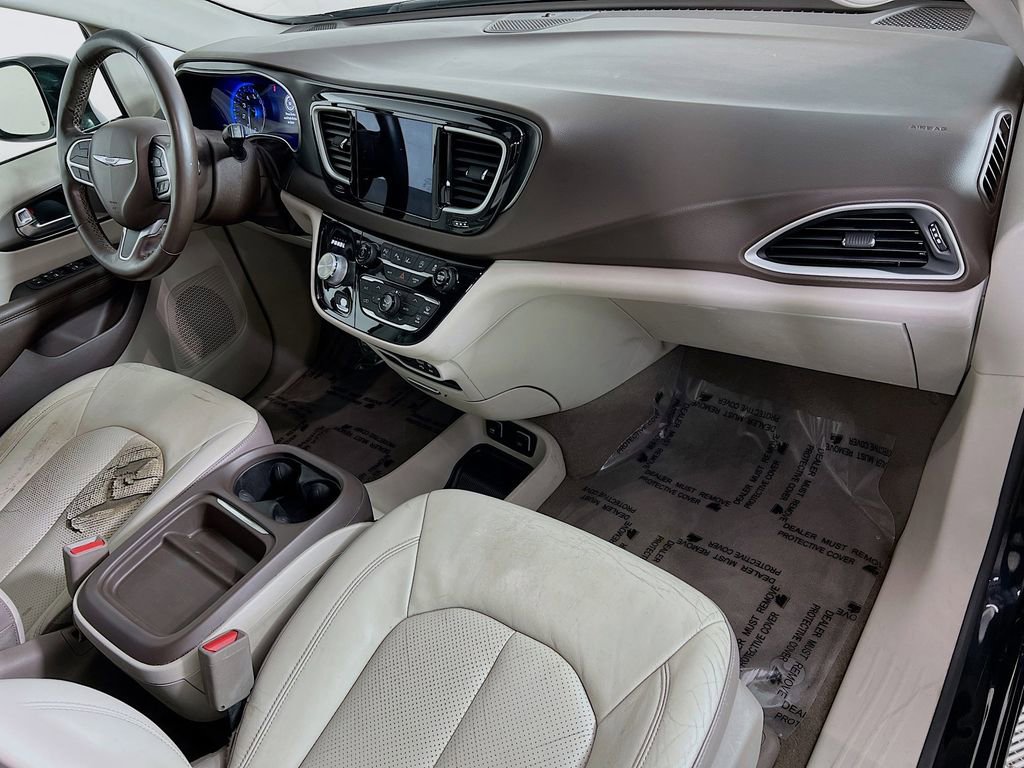 Used 2019 Chrysler Pacifica Touring-L w/ Advanced Safetytec Group FWD image 30