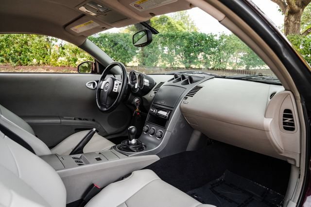 Used 2003 Nissan 350Z Touring RWD image 22