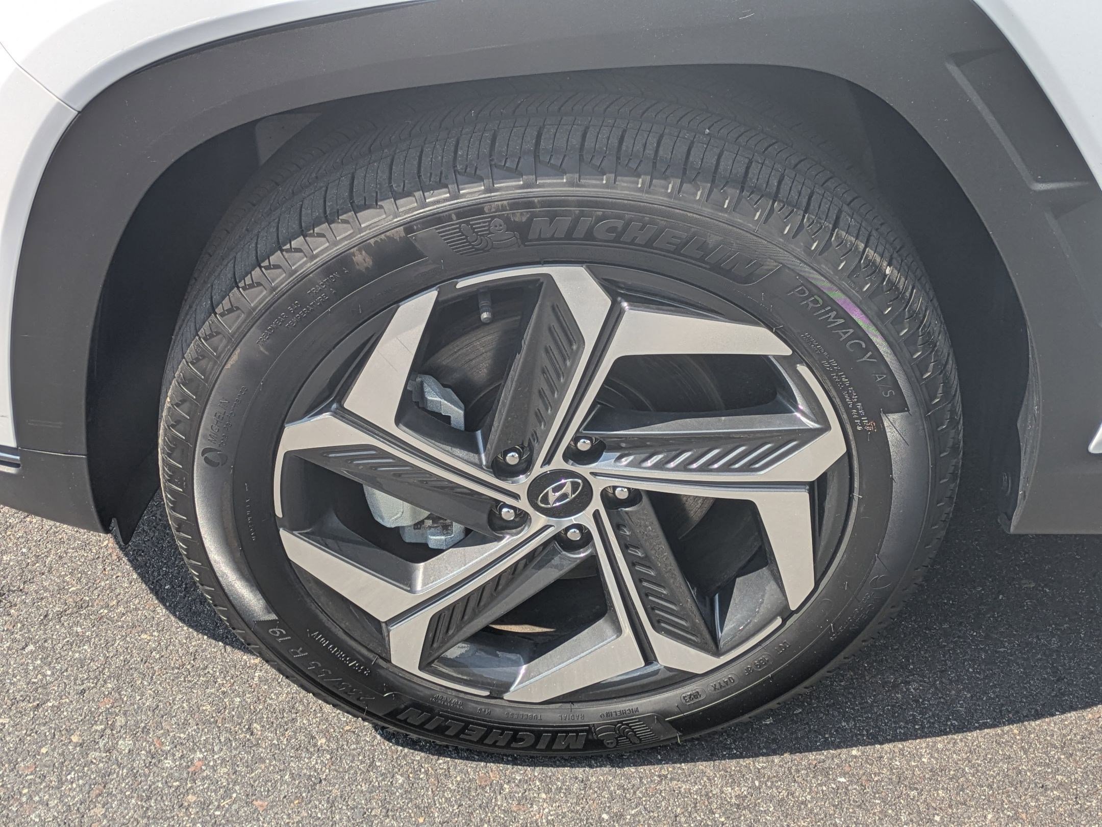 Certified 2023 Hyundai Tucson Limited AWD/4WD image 29