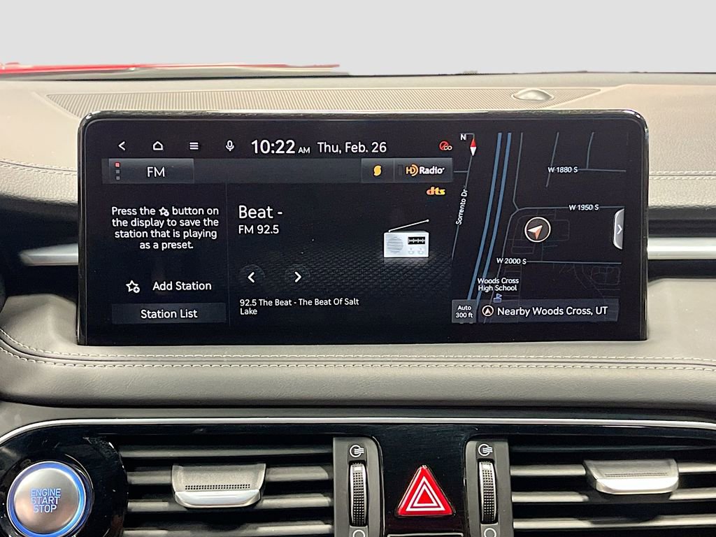 Used 2023 Genesis G70 2.0T image 15