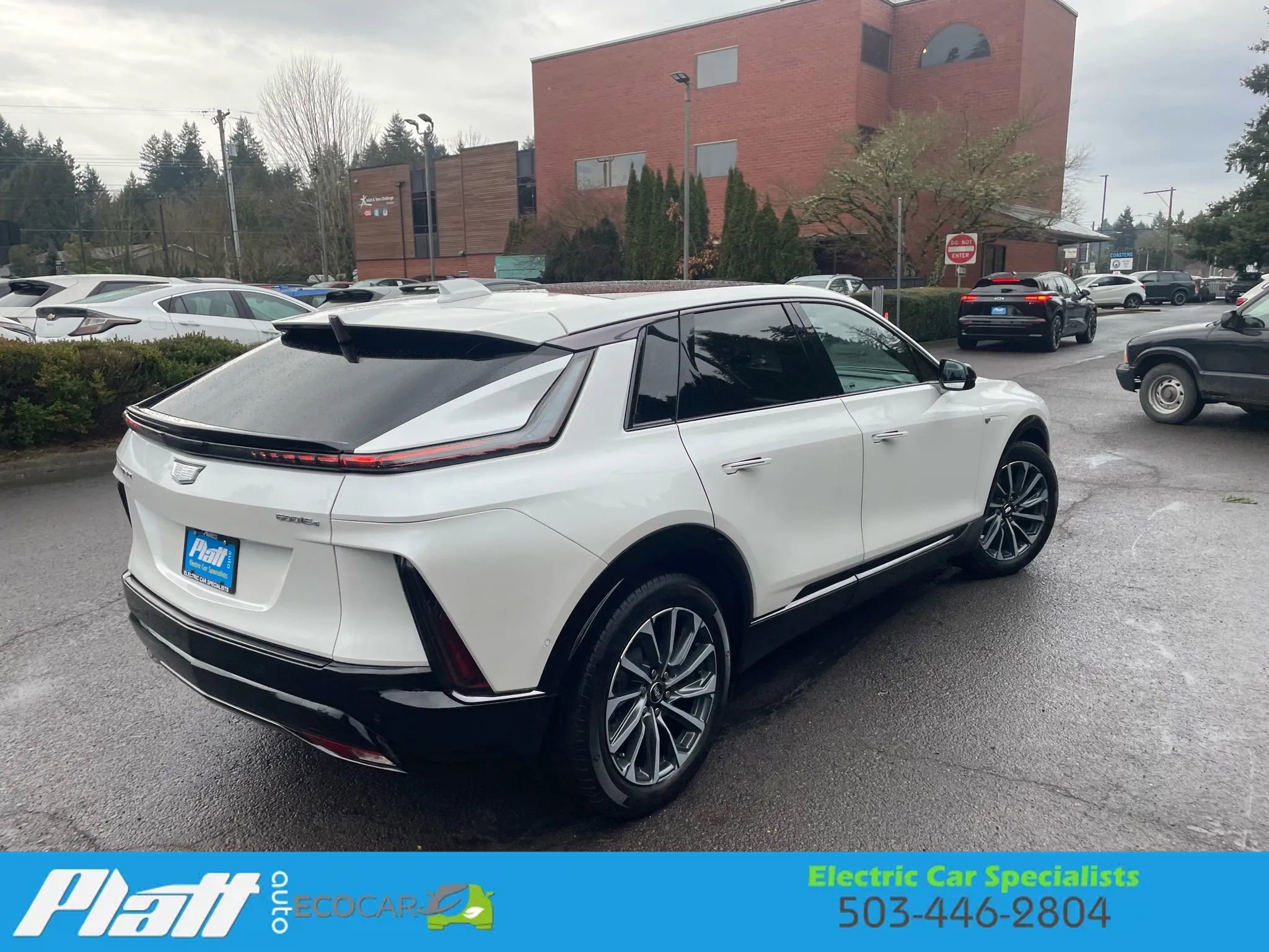 Used 2024 Cadillac Lyriq Sport image 13