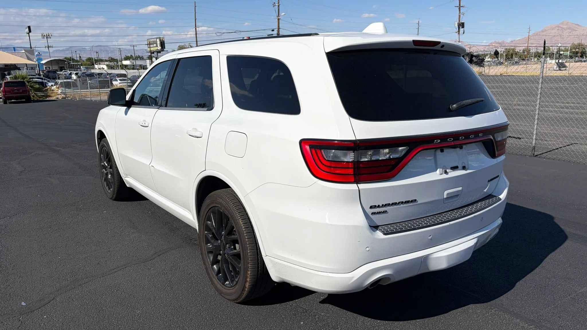 Used 2016 Dodge Durango Limited w/ Premium Group AWD/4WD image 3