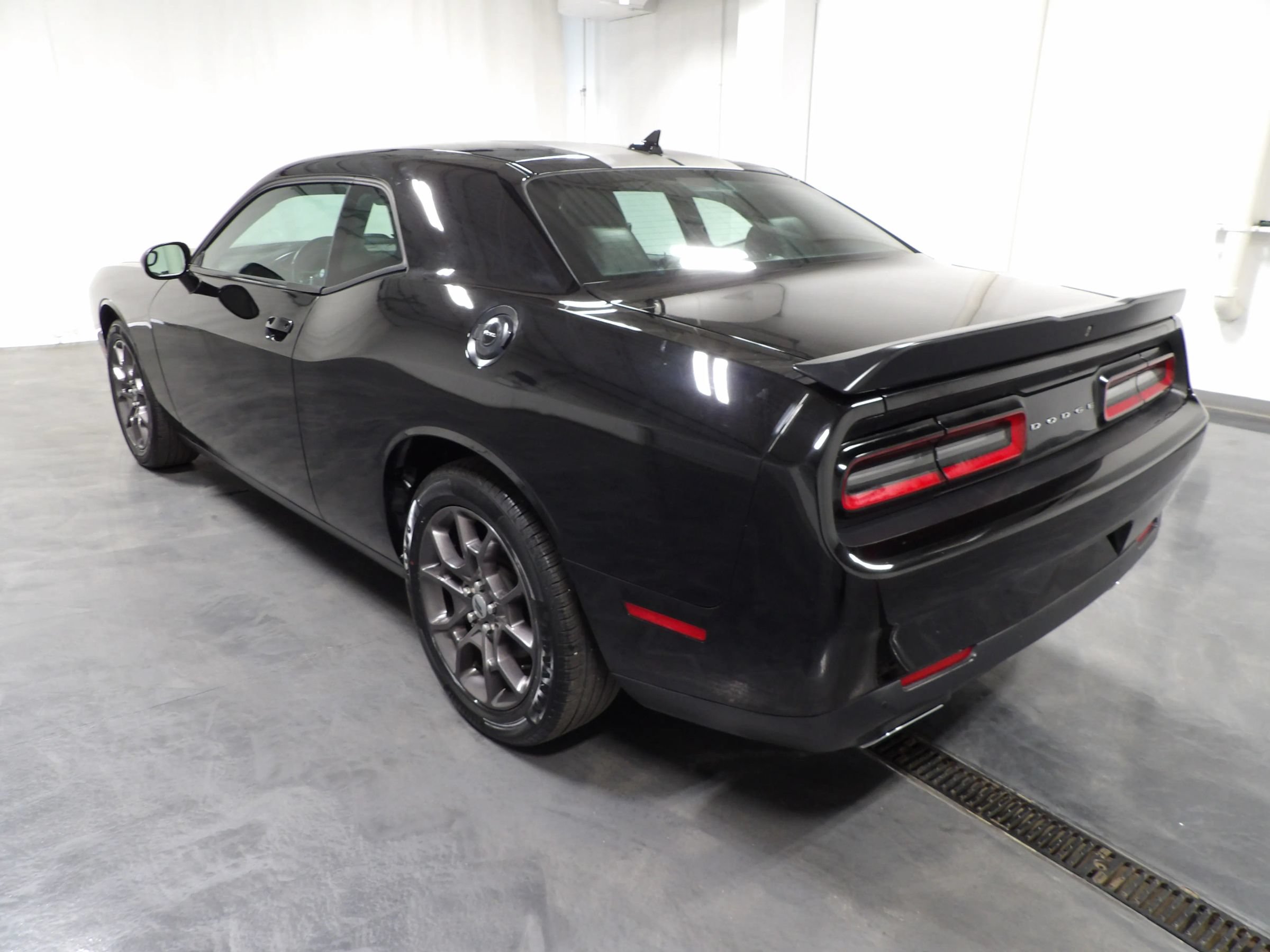 Used 2018 Dodge Challenger GT w/ Blacktop Package AWD/4WD image 8