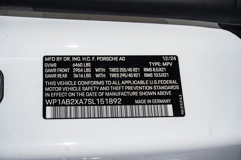 Certified 2025 Porsche Macan 4S Electric image 30