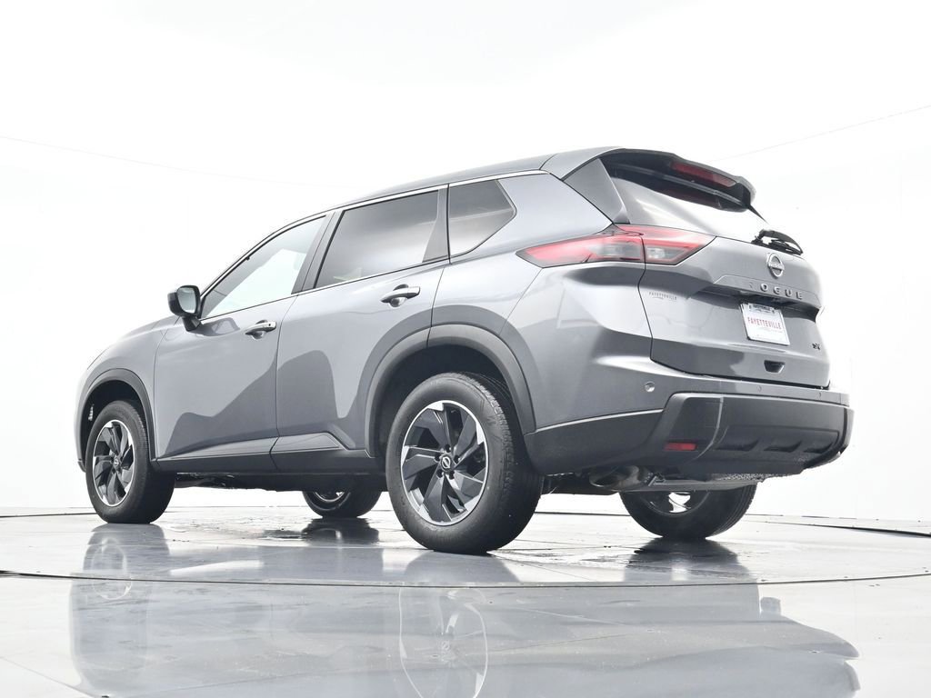Used 2024 Nissan Rogue SV image 38